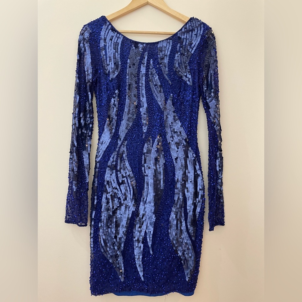 Elegant Blue Sequin Long Sleeve Dress